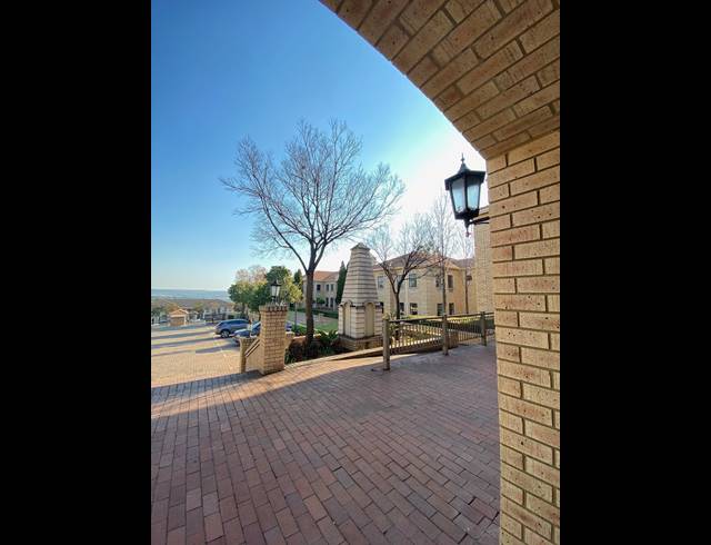 631M² OFFICE TO LET IN BRYANSTON